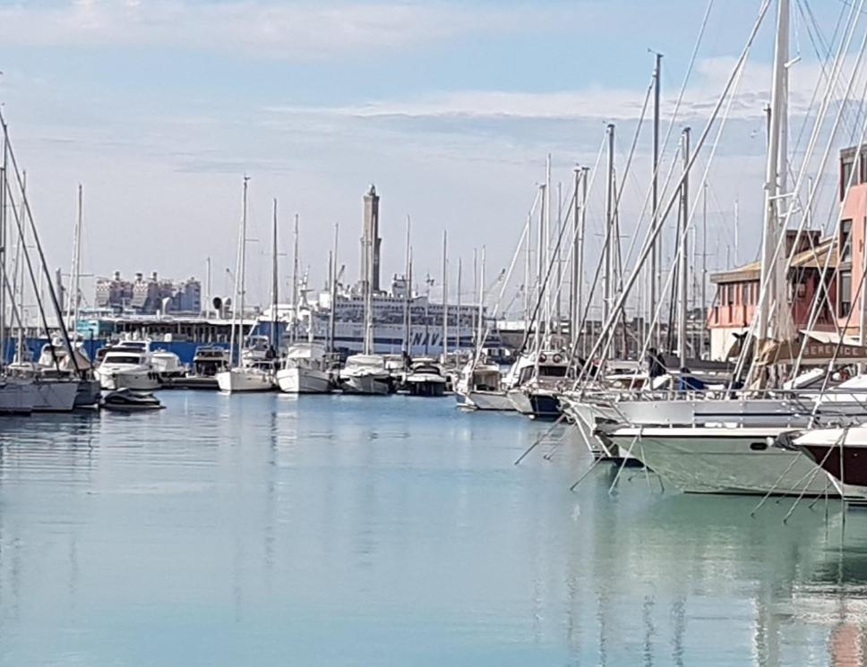 Casa Vacanze Porto Antico Apartment Genoa Bagian luar foto